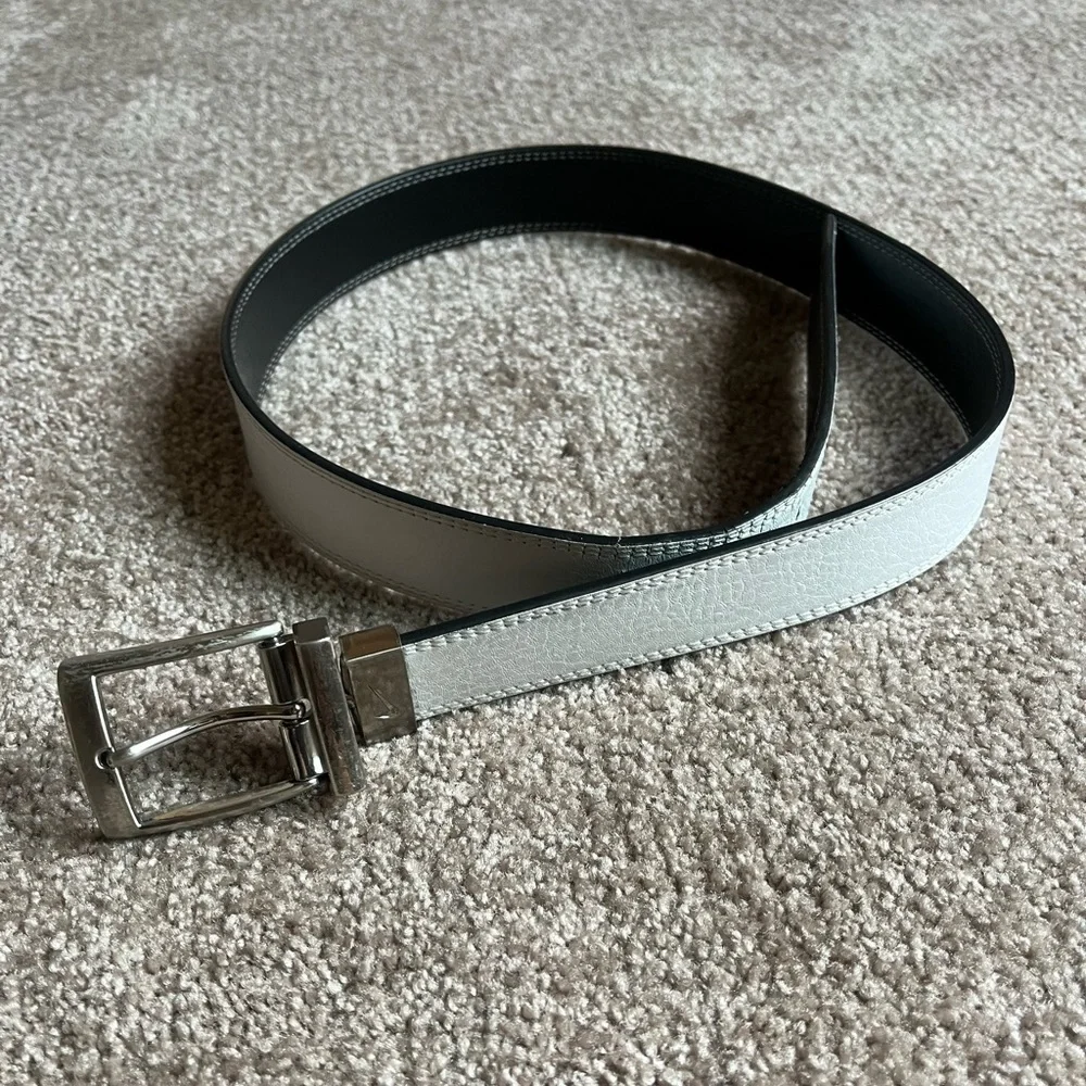 VTG 00’s Nike White Leather Mens Belt